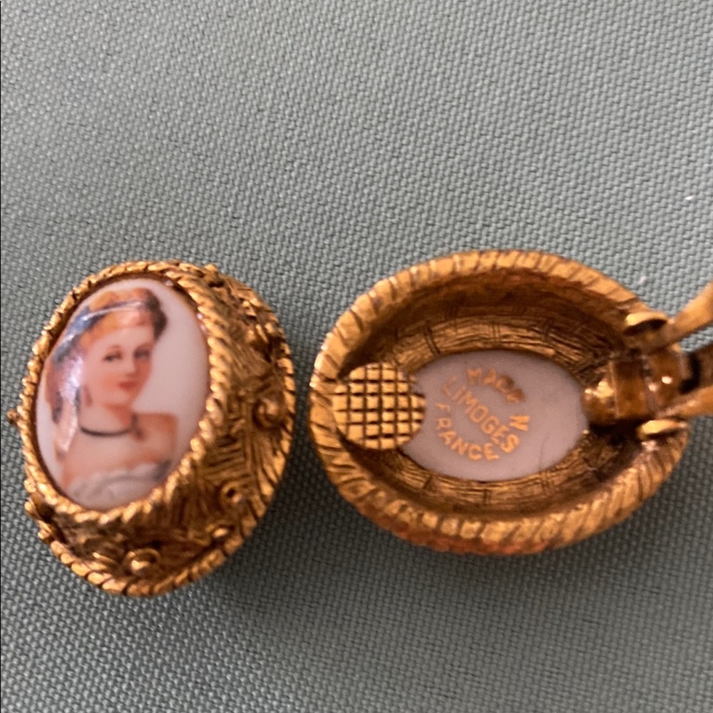 Limoges Gold Filigree earrings with Intricate Detailing